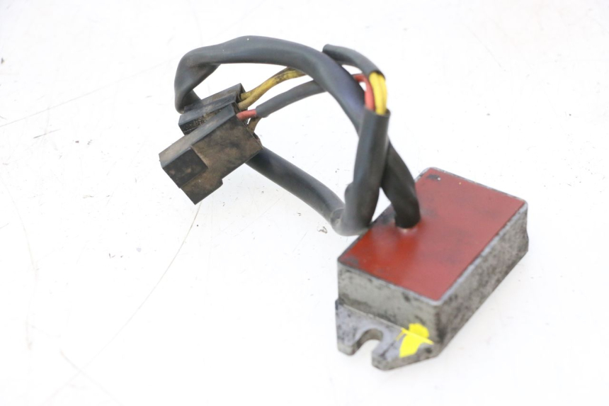 photo de REGULATOR ŁADOWANIA MZ RT 125 (2000 - 2008) - Szczegół części