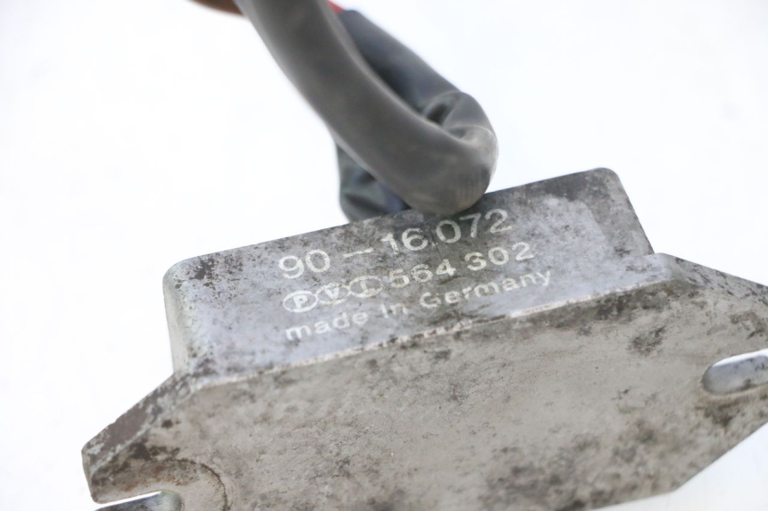 photo de REGULATOR ŁADOWANIA MZ RT 125 (2000 - 2008) - Inny kąt widzenia