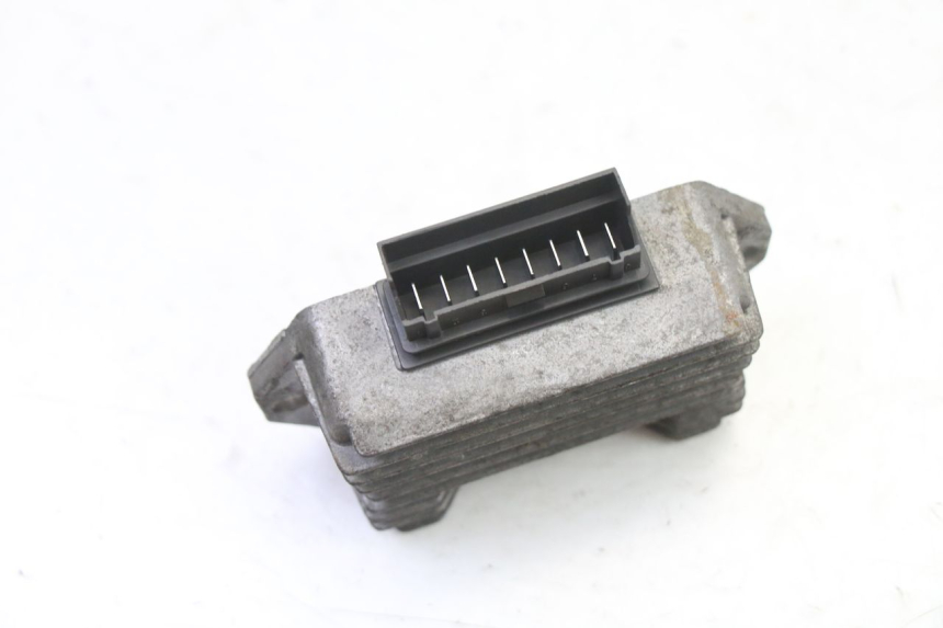 photo de REGULATOR ŁADOWANIA GILERA RUNNER SL 50 (2006 - 2009) - Zoom stanu zużycia