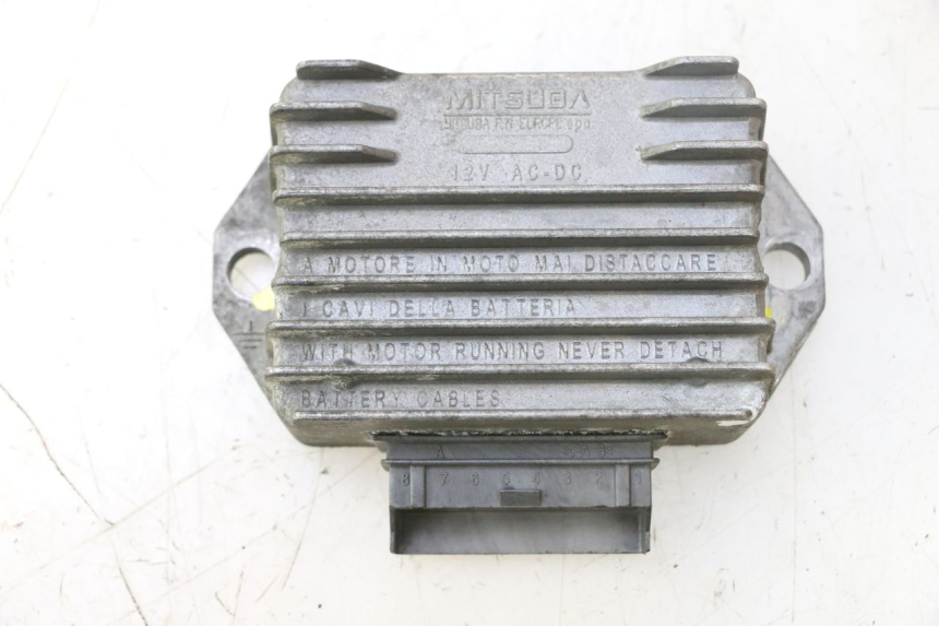 photo de REGULATOR ŁADOWANIA GILERA RUNNER SP 50 (2002 - 2004) - Widok główny