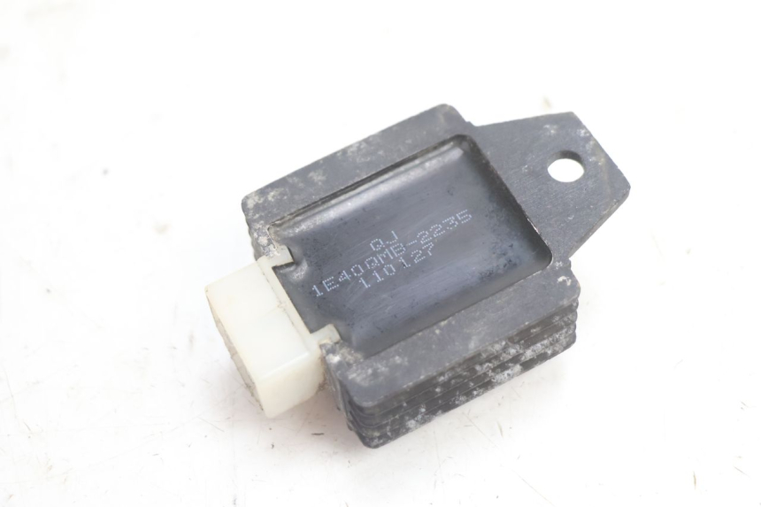 photo de REGULATOR ŁADOWANIA KEEWAY RY6 2T 50 (2011 - 2019) - Inny kąt widzenia