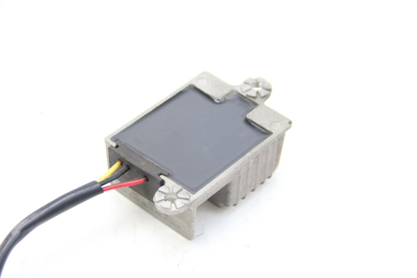 photo de REGULATOR ŁADOWANIA LVNENG S5 1 (2019 - 2023) - Zoom stanu zużycia