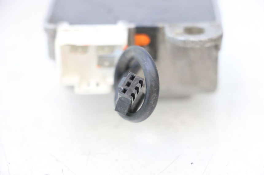 photo de REGULATOR ŁADOWANIA BAIKU SAKURA 1 (2021 - 2025) - Zbliżenie techniczne