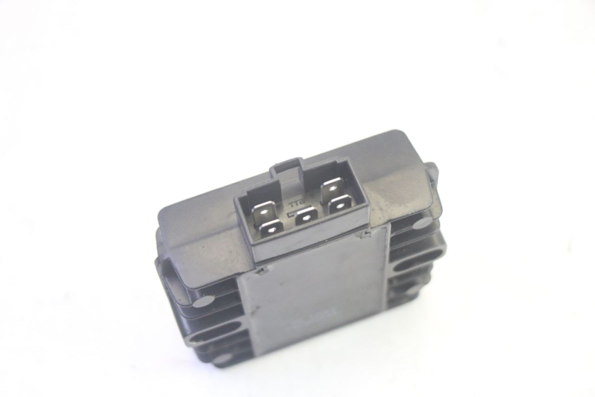 photo de REGULATOR ŁADOWANIA JM MOTORS SANTANA EVO 50 (2024 - 2026) - Inny kąt widzenia