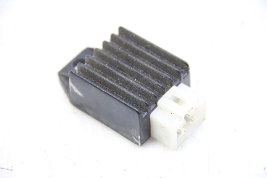 photo de REGULATOR ŁADOWANIA JM MOTORS SANTANA 50 (2014 - 2023) - Widok główny