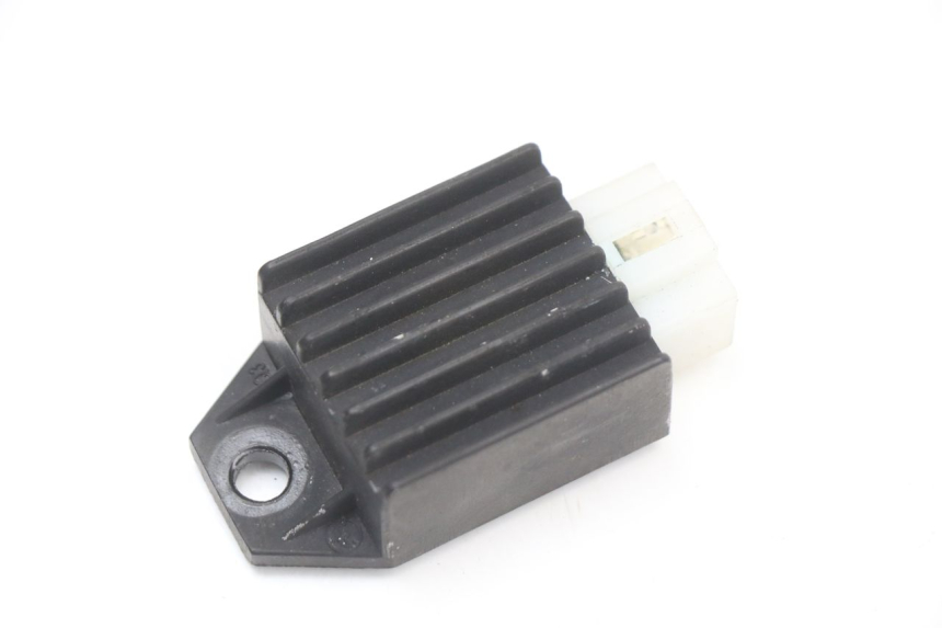 photo de REGULATOR ŁADOWANIA JM MOTORS SANTANA 50 (2014 - 2023) - Szczegół części