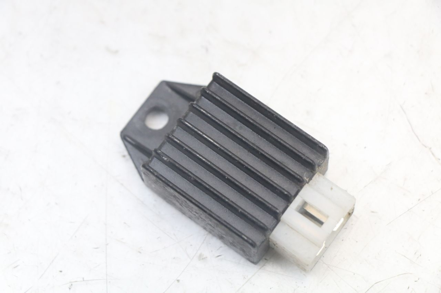 photo de REGULATOR ŁADOWANIA JM MOTORS SANTANA 50 (2014 - 2023) - Widok główny