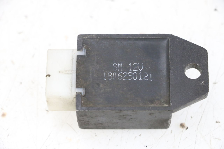 photo de REGULATOR ŁADOWANIA JM MOTORS SANTANA 50 (2014 - 2023) - Szczegół części