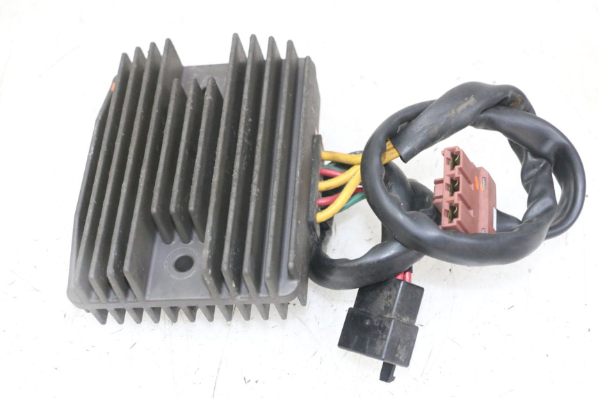 photo de REGULATOR ŁADOWANIA PEUGEOT SATELIS 125 (2013 - 2018) - Widok główny