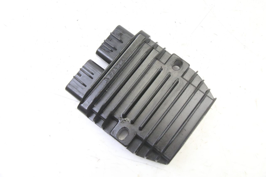 photo de REGULATOR ŁADOWANIA PEUGEOT SATELIS 125 (2013 - 2018) - Szczegół części