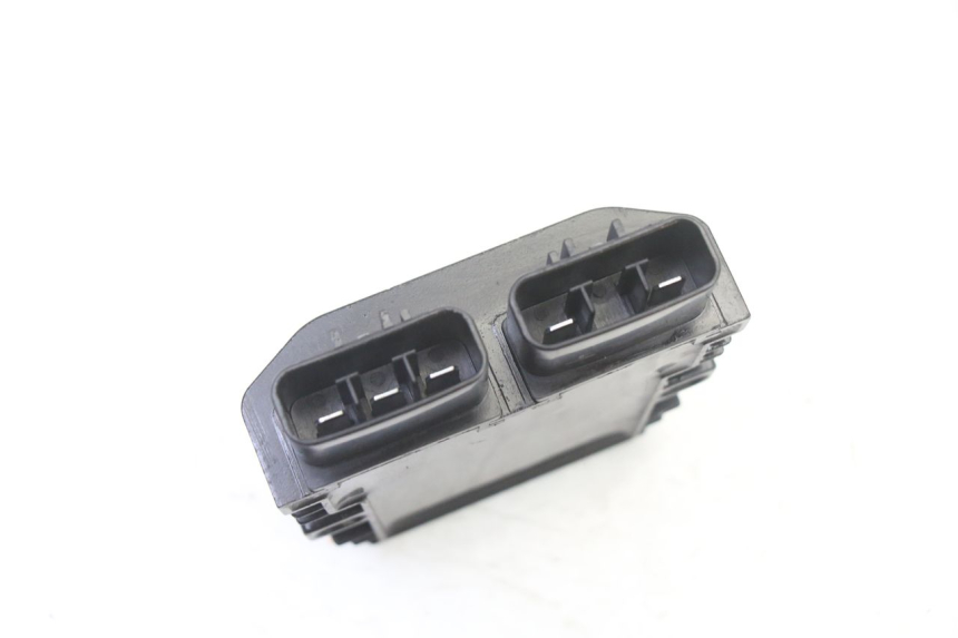 photo de REGULATOR ŁADOWANIA PEUGEOT SATELIS 125 (2013 - 2018) - Zoom stanu zużycia