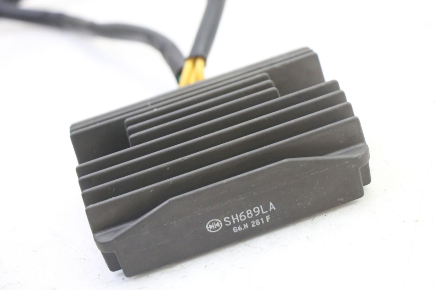 photo de REGULATOR ŁADOWANIA PEUGEOT SATELIS 250 (2006 - 2012) - Zoom stanu zużycia