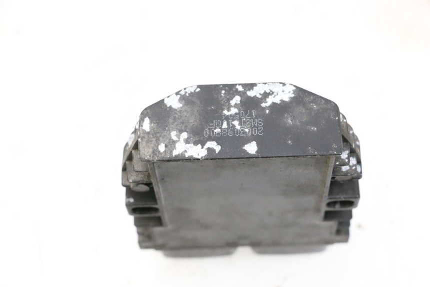 photo de REGULATOR ŁADOWANIA PEUGEOT SATELIS 125 (2013 - 2018) - Zoom stanu zużycia