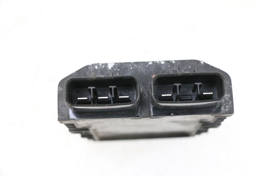 photo de REGULATOR ŁADOWANIA PEUGEOT SATELIS 125 (2013 - 2018) - Inny kąt widzenia