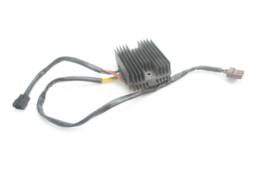 photo de REGULATOR ŁADOWANIA PEUGEOT SATELIS 125 (2006 - 2009) - Inny kąt widzenia
