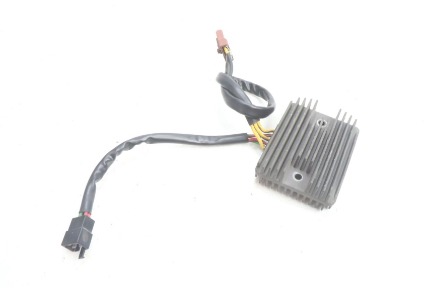 photo de REGULATOR ŁADOWANIA PEUGEOT SATELIS 125 (2006 - 2009) - Szczegół części