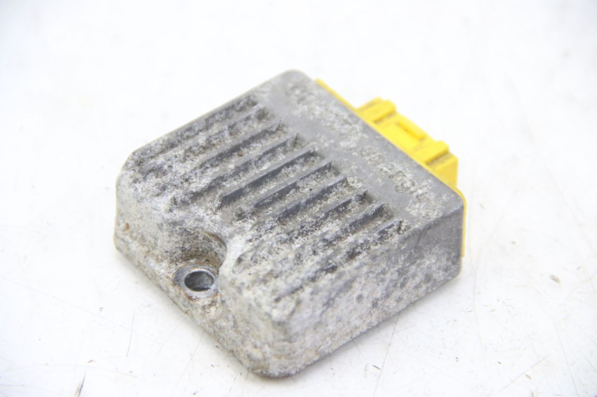 photo de REGULATOR ŁADOWANIA APRILIA SCARABEO 4T 50 (2009 - 2017) - Szczegół części