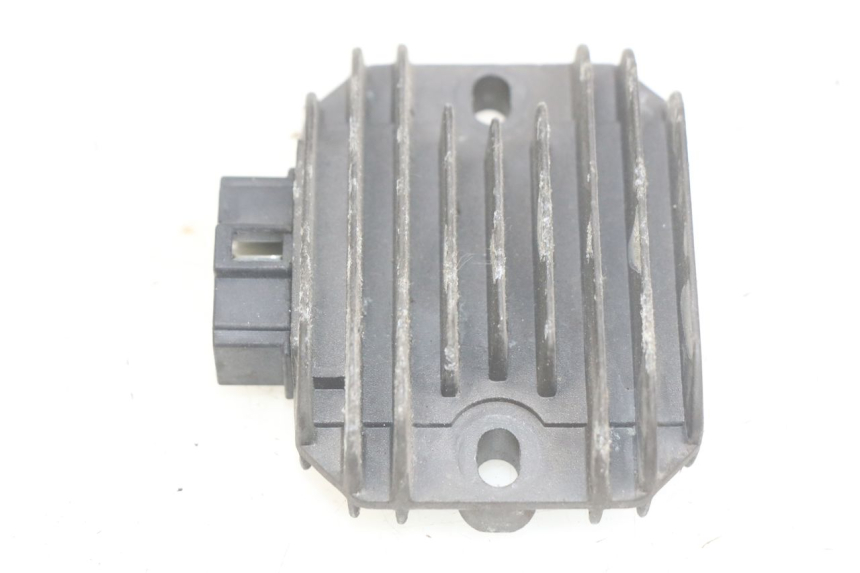 photo de REGULATOR ŁADOWANIA APRILIA SCARABEO LIGHT 125 (2007 - 2011) - Widok główny