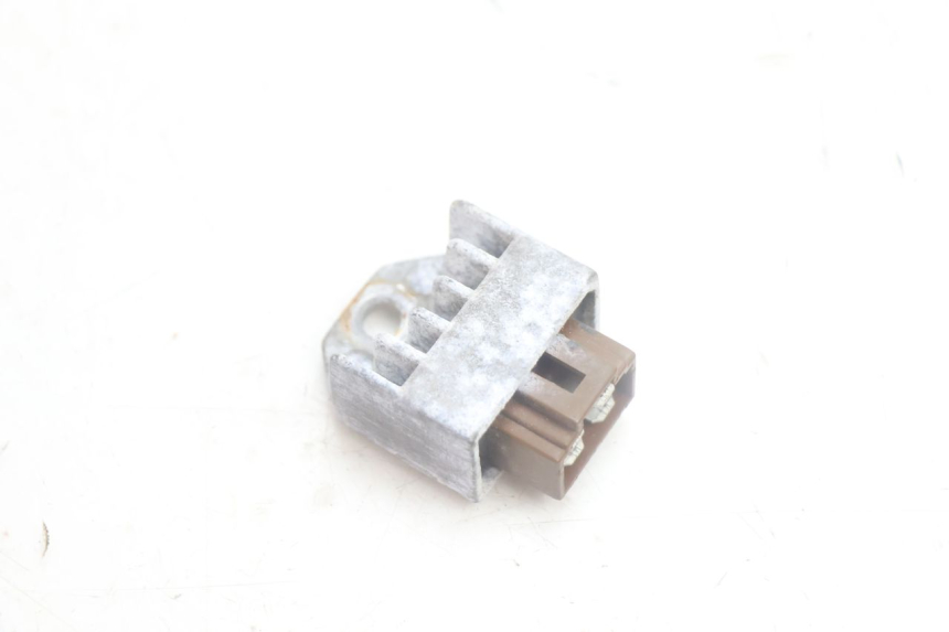photo de REGULATOR ŁADOWANIA HONDA SCV LEAD 100 (2003 - 2007) - Szczegół części