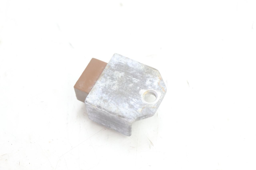 photo de REGULATOR ŁADOWANIA HONDA SCV LEAD 100 (2003 - 2007) - Inny kąt widzenia