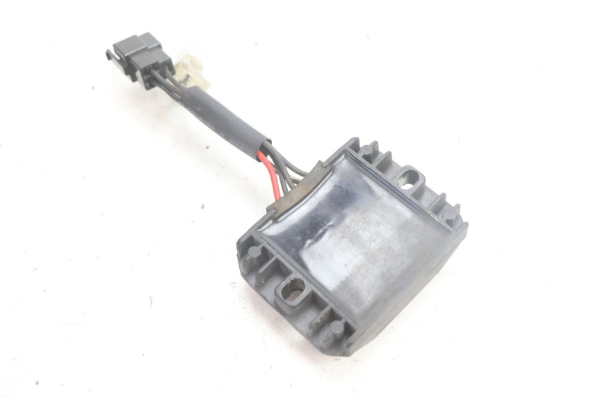 photo de REGULATOR ŁADOWANIA MASH SEVENTY FIVE 125 (2013 - 2021) - Zoom stanu zużycia