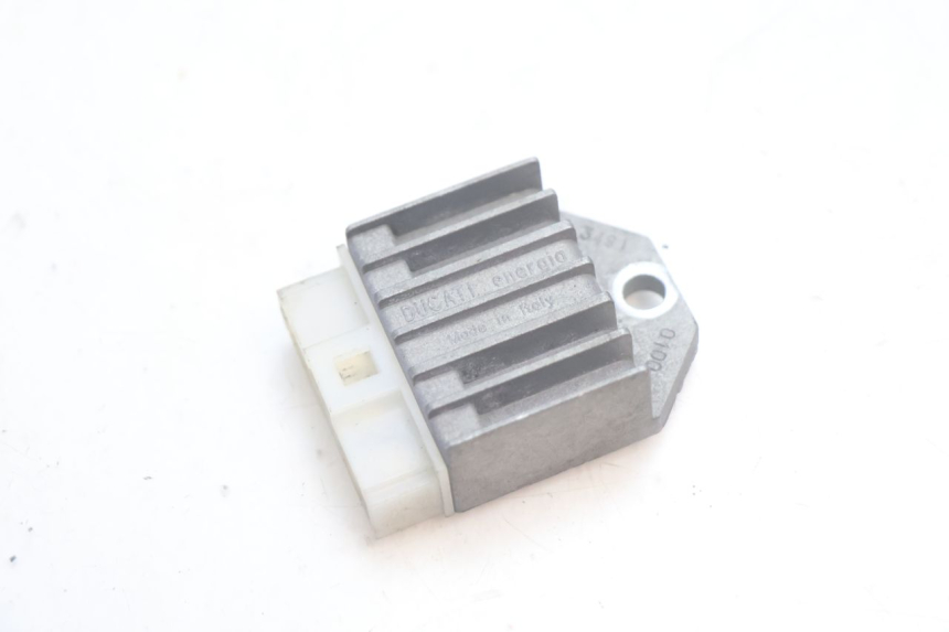 photo de REGULATOR ŁADOWANIA YAMAHA SLIDER 50 (1999 - 2004) - Widok główny