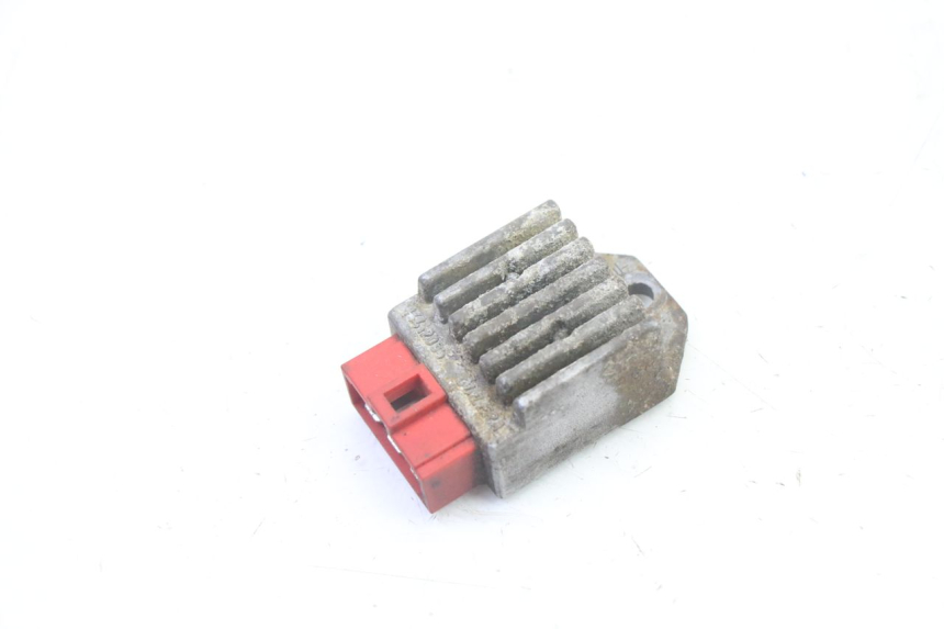 photo de REGULATOR ŁADOWANIA GILERA SMT SUPERMOTARD 50 (2009 - 2017) - Zoom stanu zużycia