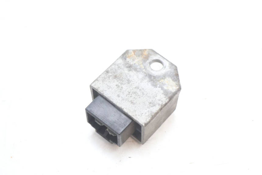photo de REGULATOR ŁADOWANIA PEUGEOT SPEEDFIGHT 2 AC 50 (2000 - 2009) - Inny kąt widzenia