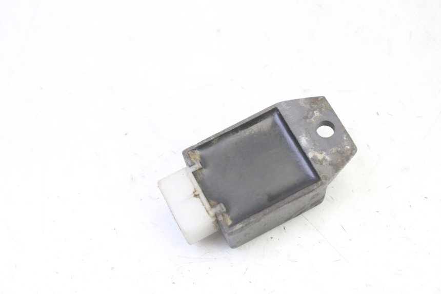 photo de REGULATOR ŁADOWANIA PEUGEOT SPEEDFIGHT 3 AIR 50 (2009 - 2015) - Zoom stanu zużycia