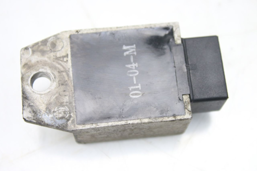 photo de REGULATOR ŁADOWANIA PEUGEOT SPEEDFIGHT LC 50 (1996 - 2002) - Zoom stanu zużycia