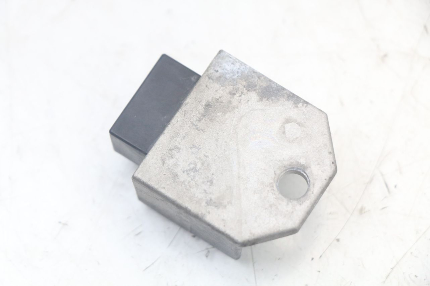 photo de REGULATOR ŁADOWANIA PEUGEOT SPEEDFIGHT 100 (1997 - 2007) - Inny kąt widzenia