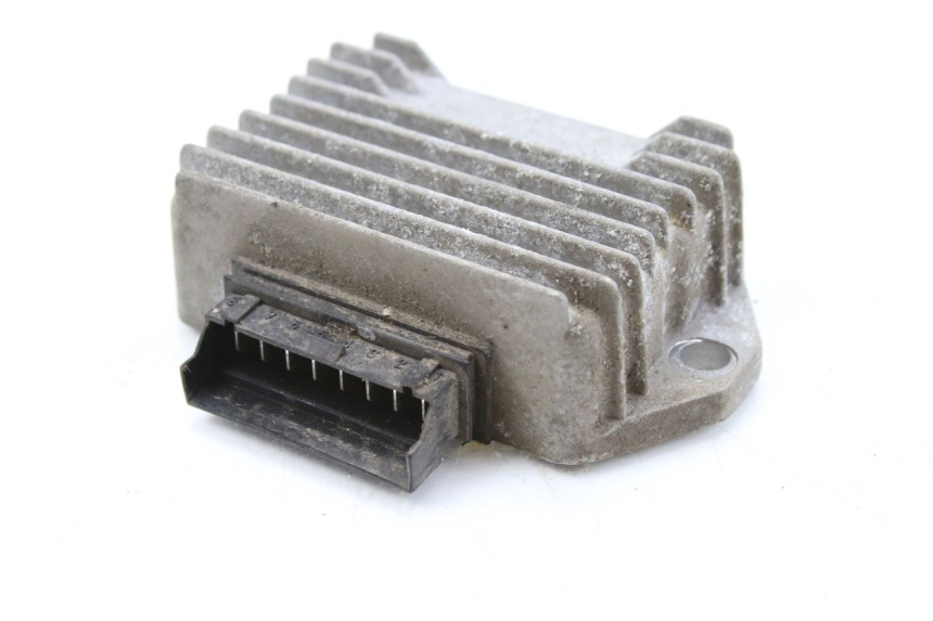 photo de REGULATOR ŁADOWANIA APRILIA SR 2T 50 (2012 - 2017) - Widok główny