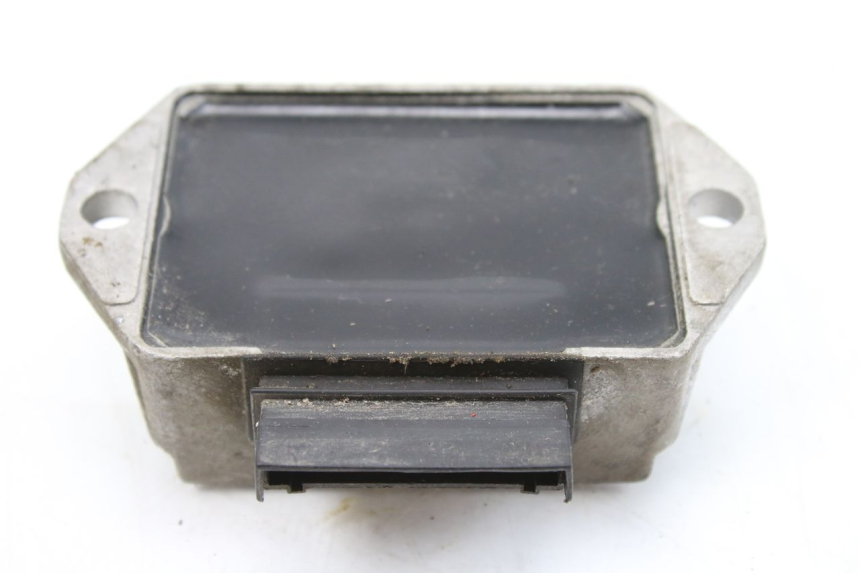 photo de REGULATOR ŁADOWANIA APRILIA SR 2T 50 (2012 - 2017) - Zbliżenie techniczne