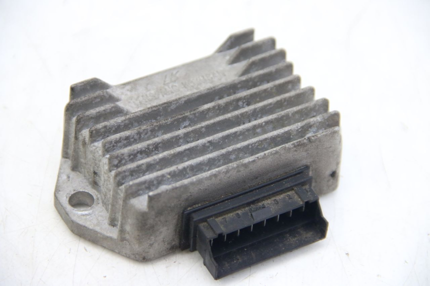 photo de REGULATOR ŁADOWANIA APRILIA SR 2T 50 (2012 - 2017) - Widok główny