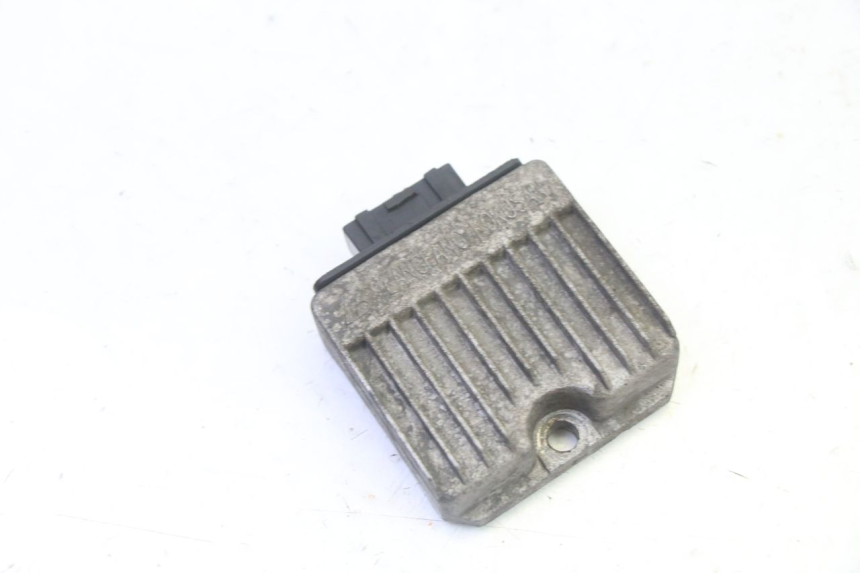 photo de REGULATOR ŁADOWANIA APRILIA SR R 2T LC 50 (2018 - 2021) - Szczegół części
