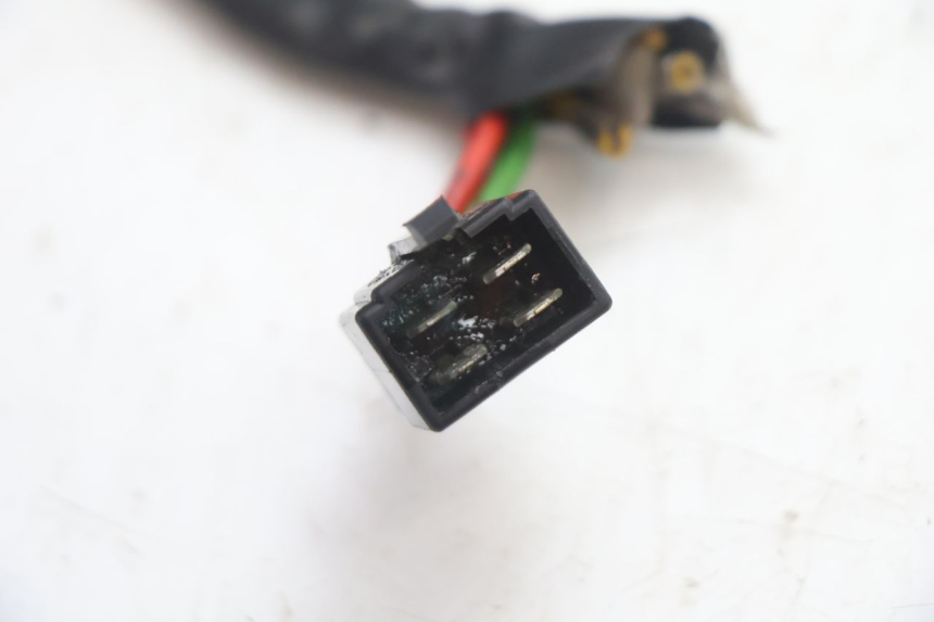 photo de REGULATOR ŁADOWANIA DUCATI SS IE DS CARENEE 1000 (2002 - 2006) - Zbliżenie techniczne