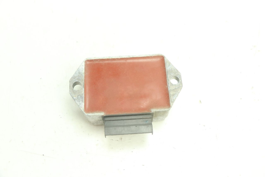 photo de REGULATOR ŁADOWANIA GILERA STALKER 50 (2004 - 2014) - Zoom stanu zużycia