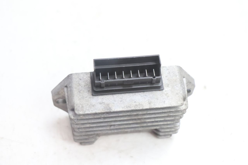 photo de REGULATOR ŁADOWANIA GILERA STALKER 50 (2004 - 2014) - Zoom stanu zużycia