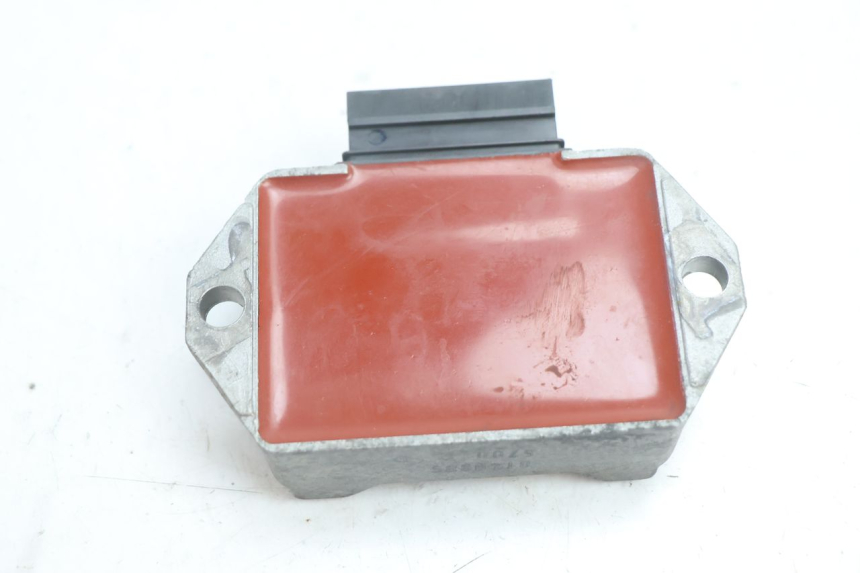 photo de REGULATOR ŁADOWANIA GILERA STALKER 50 (2004 - 2014) - Inny kąt widzenia