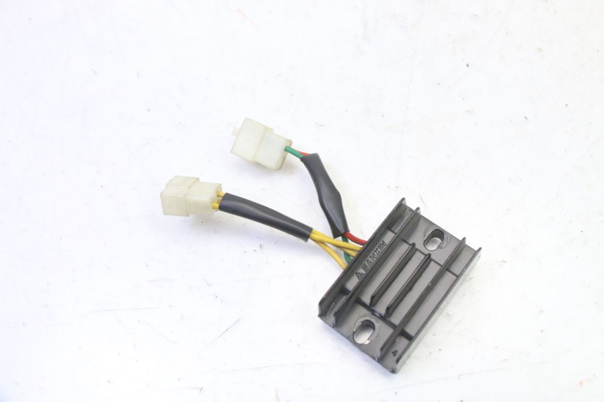 photo de REGULATOR ŁADOWANIA PEUGEOT STREETZONE I 2T 50 (2018 - 2020) - Widok główny