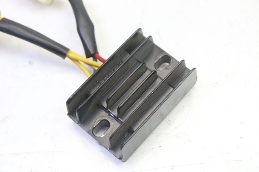 photo de REGULATOR ŁADOWANIA PEUGEOT STREETZONE I 2T 50 (2018 - 2020) - Szczegół części