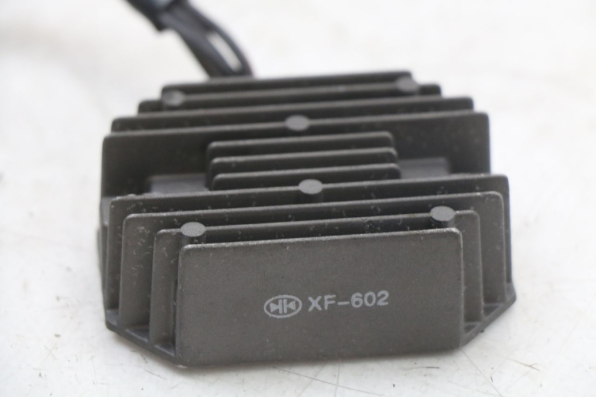 photo de REGULATOR ŁADOWANIA SUZUKI SV S 650 (1999 - 2002) - Zoom stanu zużycia