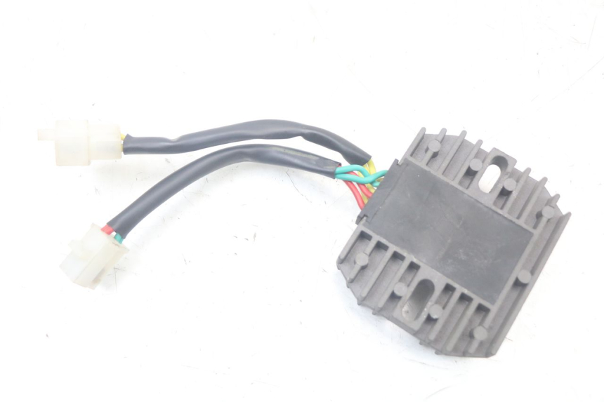 photo de REGULATOR ŁADOWANIA SUZUKI SV N 650 (1999 - 2002) - Zoom stanu zużycia