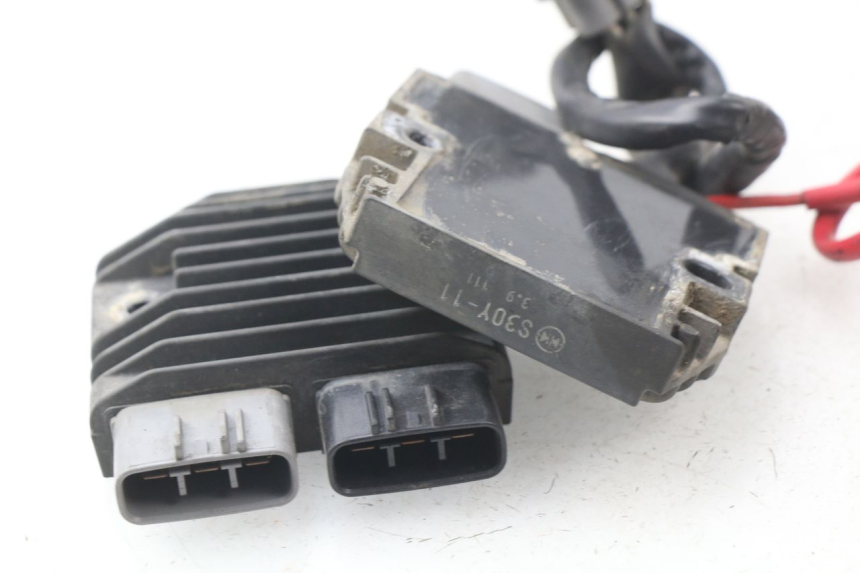 photo de REGULATOR ŁADOWANIA YAMAHA TDM ABS 900 (2002 - 2014) - Szczegół części