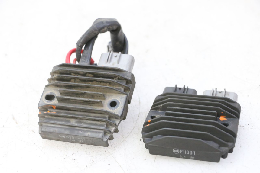 photo de REGULATOR ŁADOWANIA YAMAHA TDM ABS 900 (2002 - 2014) - Widok główny