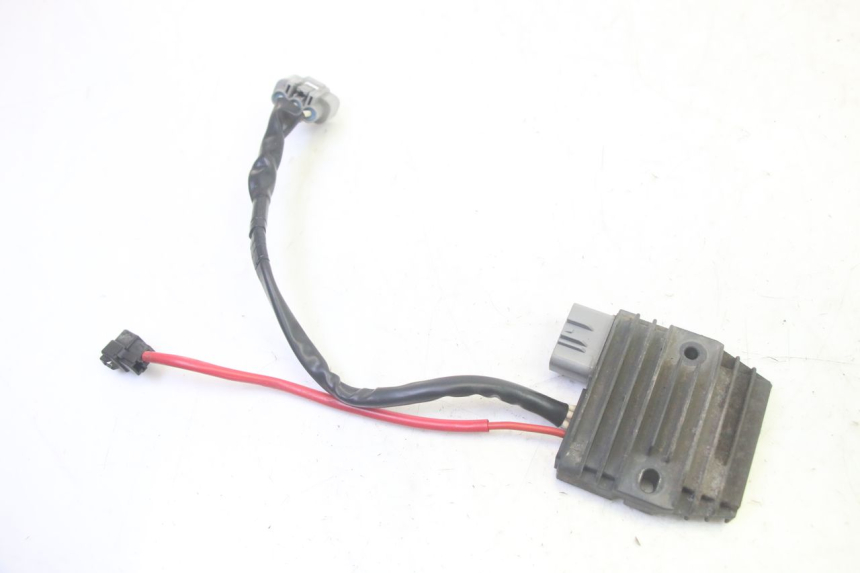 photo de REGULATOR ŁADOWANIA YAMAHA TDM ABS 900 (2002 - 2014) - Inny kąt widzenia