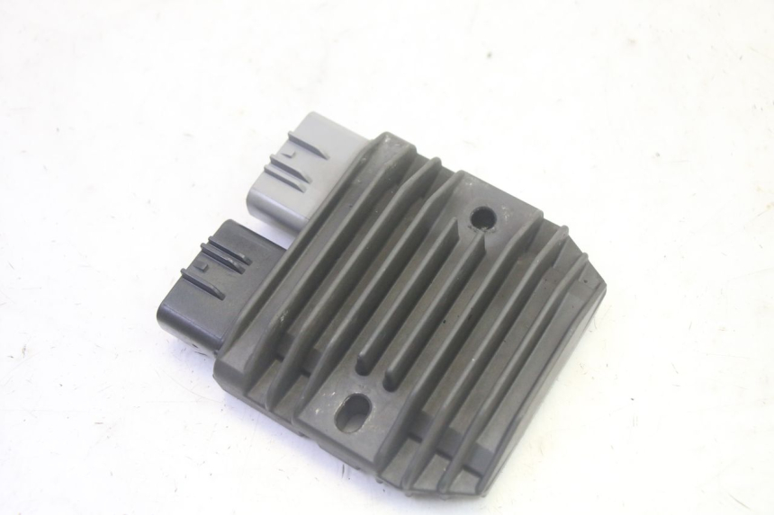 photo de REGULATOR ŁADOWANIA YAMAHA TDM ABS 900 (2002 - 2014) - Stan powierzchni
