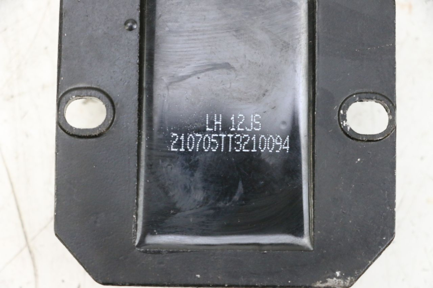 photo de REGULATOR ŁADOWANIA NECO TEMPO 4T 50 (2022 - 2026) - Zoom stanu zużycia