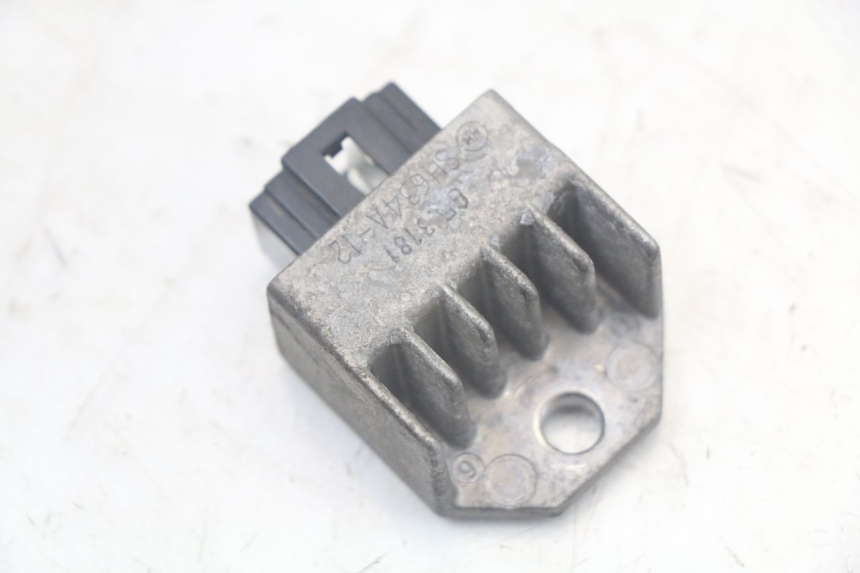 photo de REGULATOR ŁADOWANIA PEUGEOT TKR TREKKER FURIOUS 50 (2005 - 2014) - Szczegół części