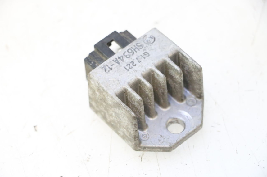 photo de REGULATOR ŁADOWANIA PEUGEOT TKR TREKKER FURIOUS 50 (2005 - 2014) - Inny kąt widzenia